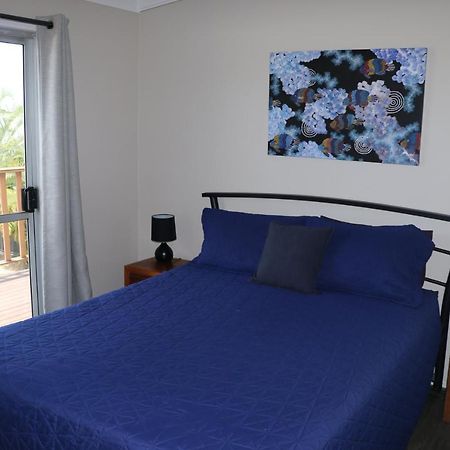 Pippies Beachhouse Backpackers Rainbow Beach Buitenkant foto